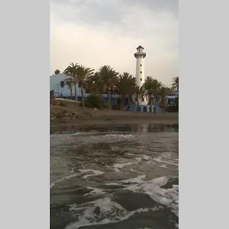 First Line To The Beach. דירה מספאלומס